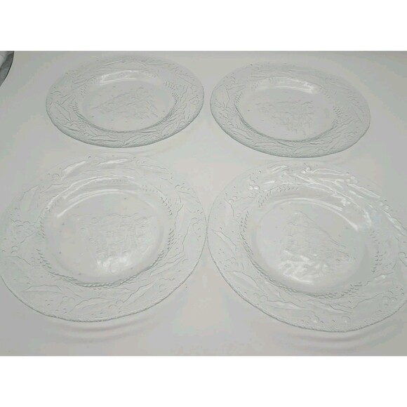 Arcoroc Glass Holly Tree Christmas Salad Plate Embossed Set Of 4 - Picture 1 of 3